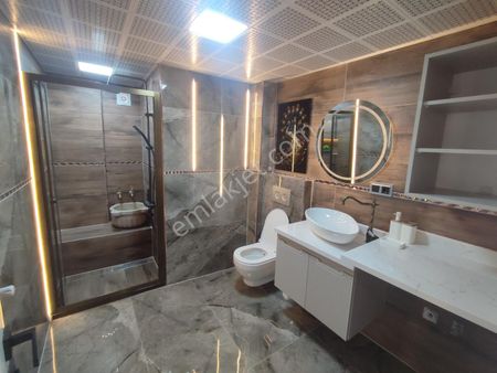 Sincan M.çakmak Mah. 3+1 Lüks Yapılı (3 Banyolu) Satılık Daire