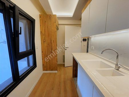 Akalından Hatay Nokta Da Sıfır Bina Da Kapalı Mutfak 2+1 Daire