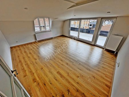 Yatırım'dan Küçükyalı'da Minibüse 1dk Ebeveyn B. 3+1 Dubleks