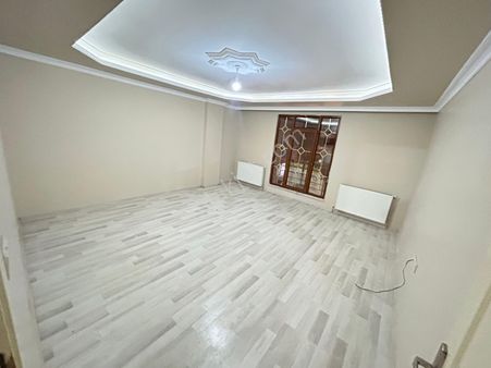 Ordu Caddesi Üzerinde 3+1 140m2 Mükemmel Konumda