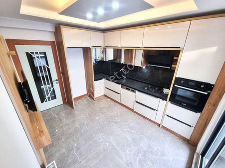 Akçay'da Aygülden İşte Bu Benim Olmalı Dedirten Ara Kat Ayrı Mutfak Ebeveyn Banyolu 3+1satılık Daire