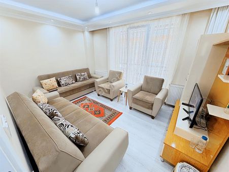 Ebeveyn Banyolu İskanlı Balkonlu 2+1 Yüksek Giriş Satılık Daıre