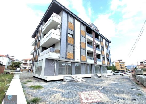 Ayvalık Altınovada 3 Katlı Binanın 1.katı: 2+1 Sıfır Lüks Daire