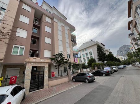 Hurmada Ayrı Mutfaklı Çok Geniş 2+1 Önü Açık Katta Daire