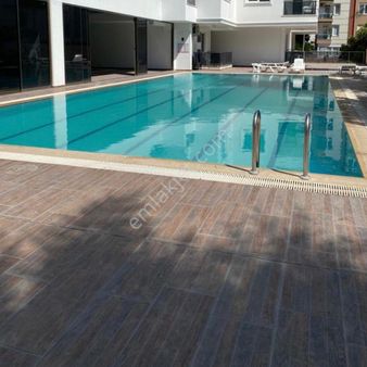 Antalya Konyaaltı Sarısuda Lüks Site İçi Katta 1+1 Kiralık Eşyalı Daire