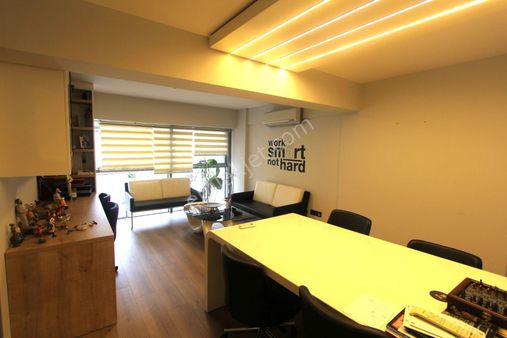 Bayraklı Folkart Karşısında Kullanıma Hazır Ofis Katı