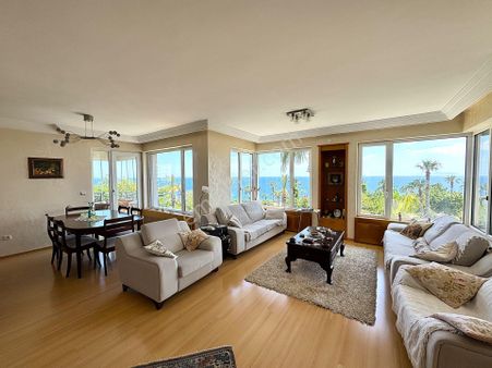 Fırsat... Lara 'da Denize Sıfır , Katta Tek , Çok Geniş 4+1 Daire