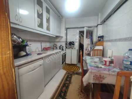 Yılmaz Gayrimenkul Den Atatürk'de Geniş M2 Salona 2 Oda Fırsat Daire