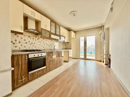 Kalecik Emlak'tan Asansörlü Kilerli Ebeveyn Banyolu 3+1 Site Dairesi