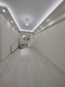 50 Yıl Mah Cadde Üzeri Satılık 3+1 Full Lüx Daire