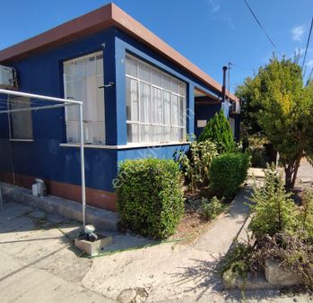 Girne Lapta’da Anayol Üzerinde, Bahçeli, Eşyalı Müstakil 2+2 Kiralık Ev !!