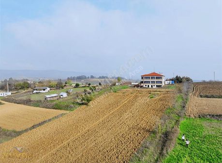 Yuvam Arsa Ofisin'den Adapazarı Karadere'de 1560mt Tek Tapu Arsa