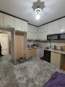 Sakarya Mah Farabi Yakını Kombili Satılık Arakat Daire