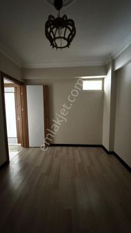 Hürriyet Mah.1+1 Kiralık Daire 14.000 Tl