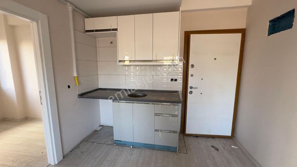 Ra Gayrimenkul Gaziler Mh.satılık Zemin Kat 2+1 Daire