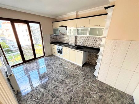 Aygülden Akçay'da Ön Cephe Çift Mutfaklı Çift Teraslı Masrafsız Asansörlü Kaçmaz 5+1 Satılık Dubleks