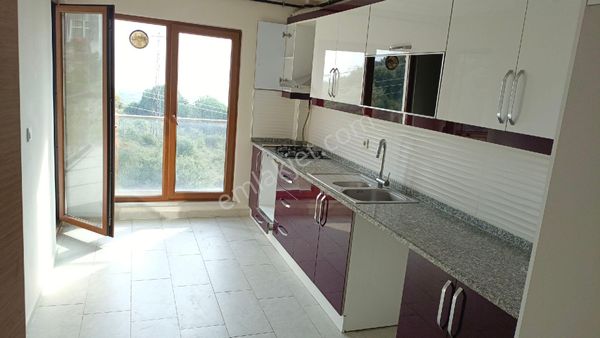 Güven Emlatan Kiralık 3+1 Geniş Asansörlü Deniz Manzaralı Süper Daire