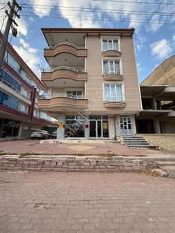 Talha Tozduman'dan Alemdar Cd. Cepheli 90+70m2 İki Katlı Dükkan