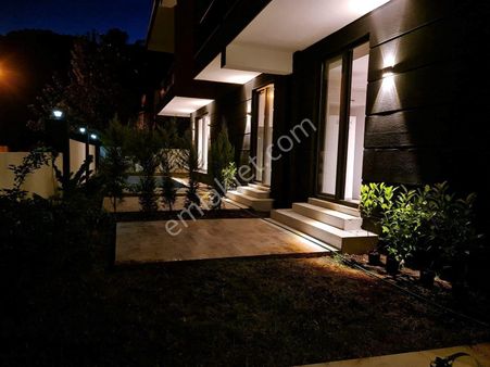 3+1 Özel Havuzlu Modern Villa