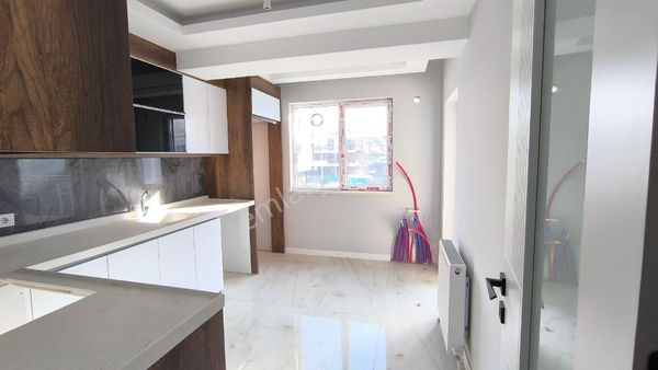 Yenikent De Sema Emlak'tan Sıfır Full Yapılı Katlar 3+1 Satılık Daire