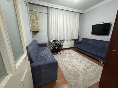 Mehmet Akifte 5 Katlı Binada 15m²arsa Hisseli 2+1 Giriş Kat