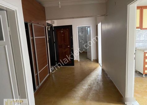 Demetevler Mah. Hastane Metro Durağına Cephe Satılık 3+1 Daire