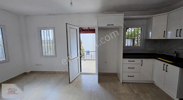 Yukarı Konacık 'da 2+1 Kiralık Bahçe Katı Daire