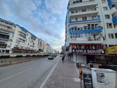 Muratpaşa Yener Ulusoy Bulvarı (100.yıl)üzerinde Kiralık İş Yeri