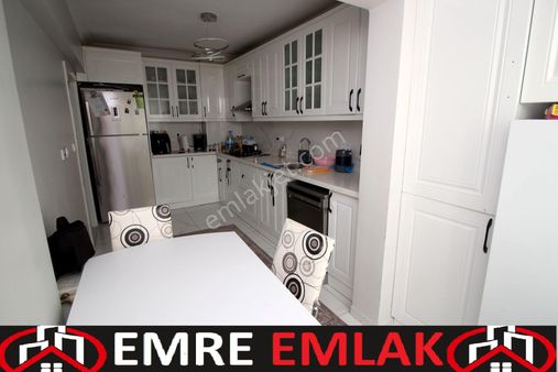Emre Emlak'tan Mareşal Çakmak'ta Site İçi Full Yapılı 3+1 Satılık Daire