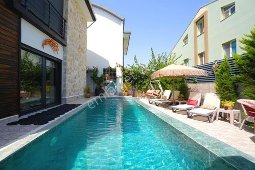 Belek De 5+1 Full Eşyalı Satılık Özel Tasarım Lüks Villa