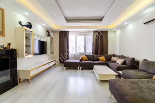 Muratpaşa Mahallesi'nde 3+1 Tadilatlı Ferah Daire