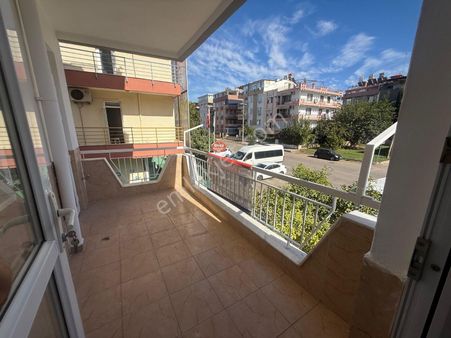 Gülveren'de Çok Geniş 3+1 Ferah Katta Kiralık Daire