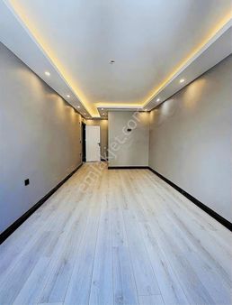 Adnan Kahveci'de Metrobüse Yakın Geniş Daire