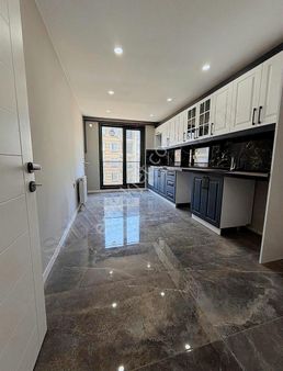 Adnan Kahveci'de Butik Site İçerisinde 120m2 2+1 Arakat