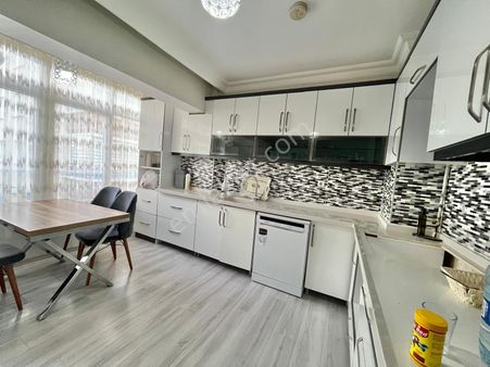 Taşcılar'dan Fatih Mah.full Yapılı Ara Kat Ebeveyn Banyolu 3+1 Fırsat D.