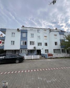 Ayvalik Sarimsakli Merkezde Acil Satilik 3+1