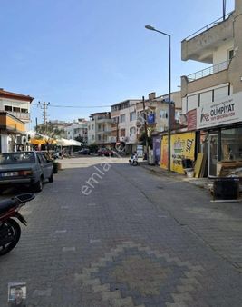 Ayvalik Sarımsaklı Merkezde Ayrı Mutfaklı Denıze 200 M Yurume Mesafesinde 3+1 Daire