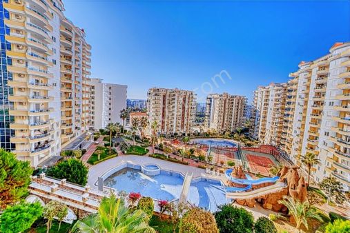 Alanya Mahmutlarda 21.000m2 Arsa Üzerine Kurulu Lüx Residence