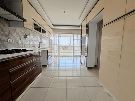 Ahimesut Mahallesinde Cadde Üzeri 4+1 Satılık Ultra Lüks Daire