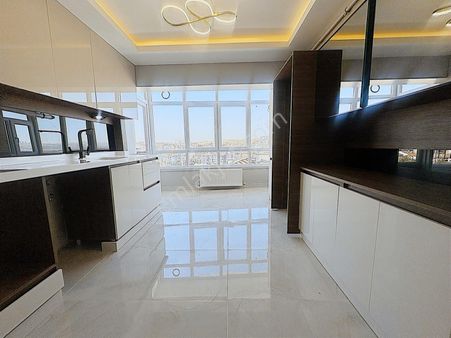 Etimesgut Alsancak Mahallesinde Satılık 3+1 Asansörlü Daire