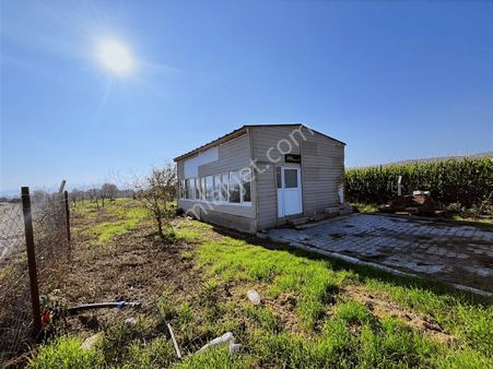 Mir'den Bigadiçte Kaçırılmayacak Satılık Köşe Parsel Arazi