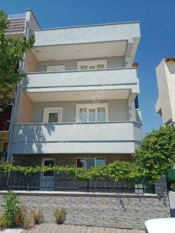 Mir'den Balıkesir Kuva-i Milliye'de 6+2 Satılık Tripleks Villa