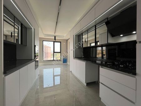 Pursaklar Nasip'ten Site İçersinde Bölgenin En Hesaplı 4+1 Dairesi