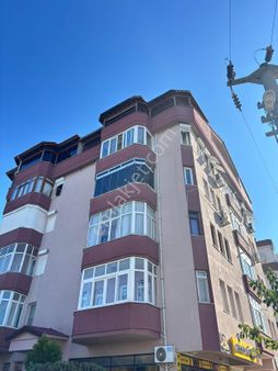 Yalova Çiftlikköyde Satılık 3 + 1 Geniş Daire