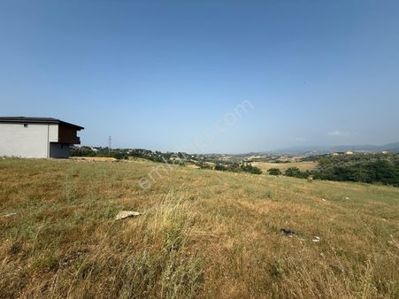 Yalova Akköy'de Satılık 350m2 Villa İmarlı Arsa