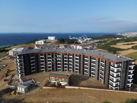 Yalova'da Deniz Manzaralı Ultra Lüks 65m2 Satılık 1+1 Daire