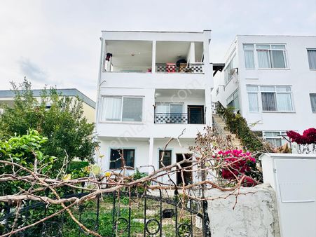 Akyarlar Fener De Kiralık Bahçe Katı 1+1 Daire