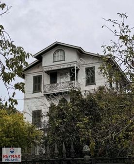 Kınalıada'da Satılık Tarihi Köşk