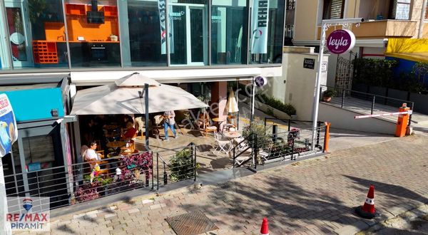 Acıbadem Caddesı'nde Adan Zye Yapılı, Butik Geniş Ferah Cafe