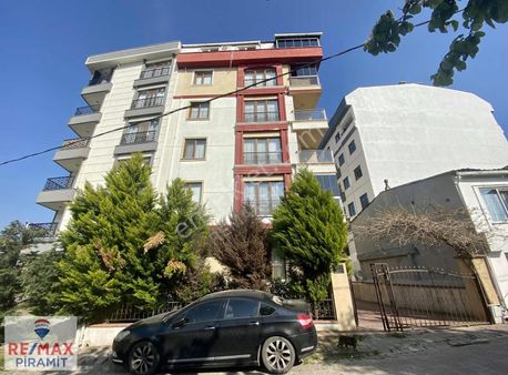 Çekmeköy Çatalçeşme Mah. Ara Kat, Bakımlı 2+1